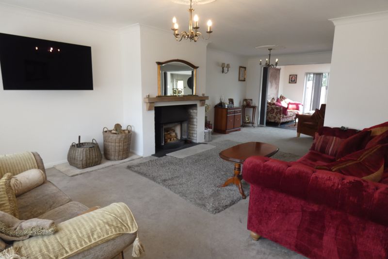 Lounge/Dining room- click for photo gallery
